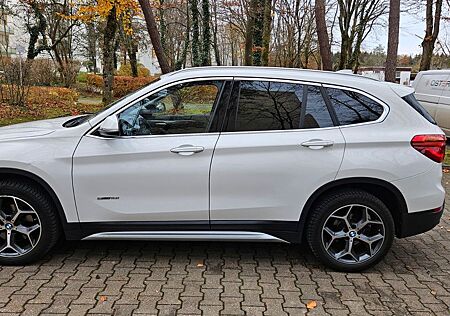 BMW X1 sDrive18i xLine Scheckheft