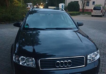 Audi A4 1.9 TDI Leder Xenon Navi Bose AHK SH SD Tempo