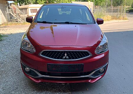 Mitsubishi Space Star Intro Edition+