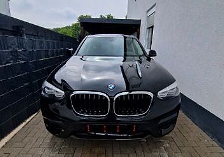BMW X3 xDrive20d AT - Advantage
