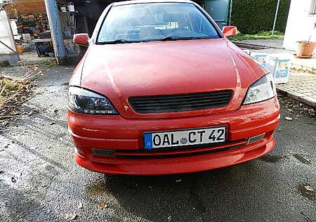 Opel Astra 2.2 16V Sport Sport