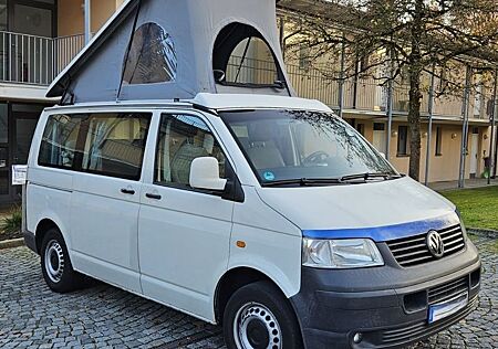VW T5 Transporter Volkswagen mit Camperumbau (2013)