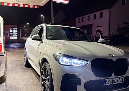 BMW X5 xDrive45e M-Sport AHK Pano 2-Achs-Luft belüft