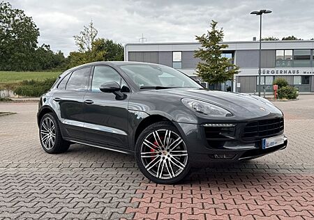 Porsche Macan GTS mit 911 Design Felgen