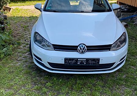 VW Golf Volkswagen 2.0 TDI BlueMotion Technology MATCH MAT...
