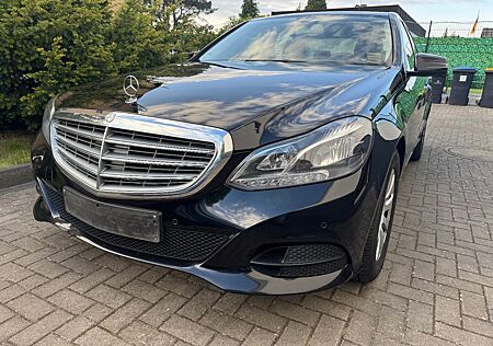 Mercedes-Benz E 200 CDI top zustand orginal Schwartz'