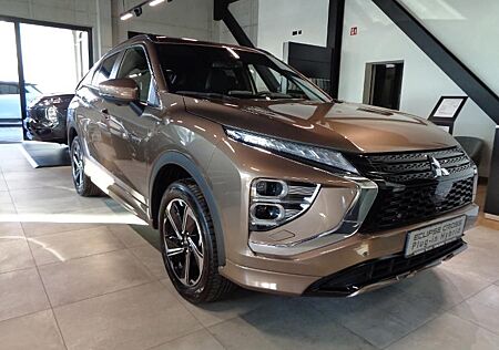 Mitsubishi Eclipse Cross gebraucht kaufen Mitsubishi Eclipse Cross Plug-in Hybrid Select 2.4 4WD