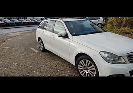 Mercedes-Benz C 180 T -