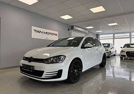 VW Golf Volkswagen VII Lim. GTI Performance BMT