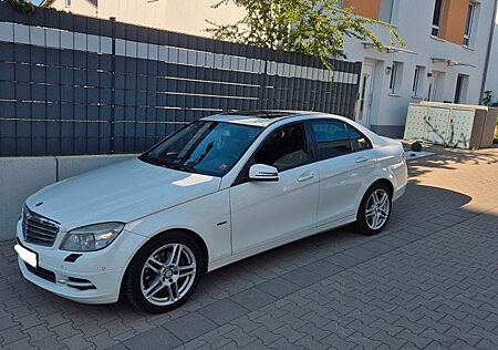 Mercedes-Benz C 220 CDI BlueEFFICIENCY -