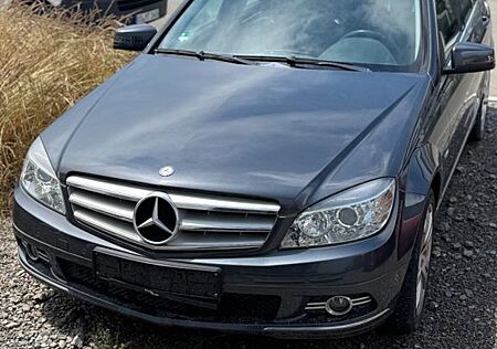 Mercedes-Benz C 180 CGI BlueEFFICIENCY AVANTGARDE AVANTGARDE