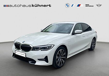 BMW 330e xDrive iPerformance Sport Line SpurAss Navi