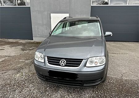 VW Touran Volkswagen 1.6 FSI