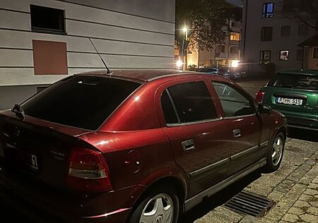 Opel Astra 1.6 16V -