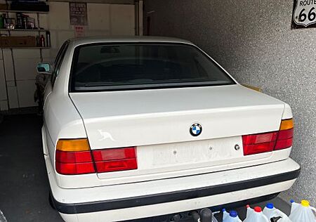 BMW 520i