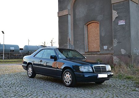 Mercedes-Benz E 320 E320