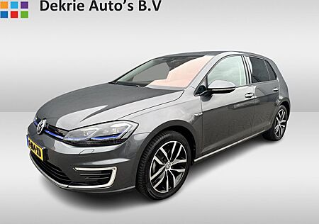 VW Golf Volkswagen e- 100kw / 35.8kWH 100%EV. / Navigatie