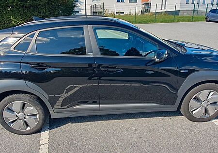 Hyundai Kona Elektro ELEKTRO 150kW -