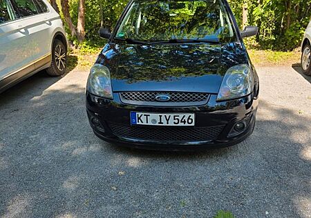 Ford Fiesta 1.3 51 kW Trend Trend