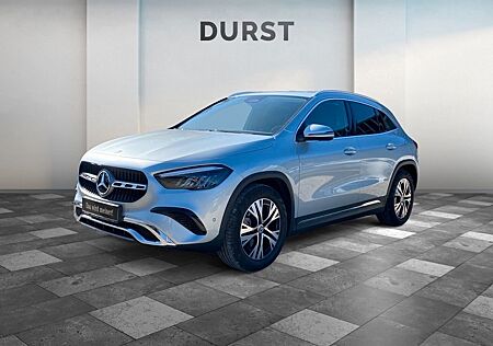Mercedes-Benz GLA 200 PROG ADVANC,AHK,WINTERP,KAM,DISTR