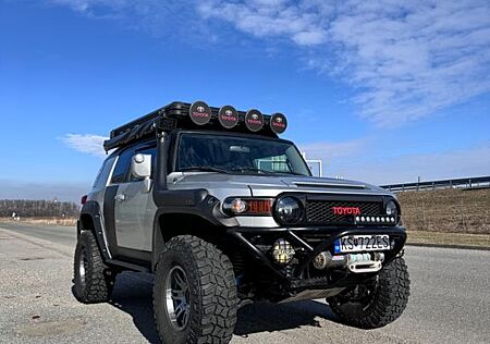 Toyota FJ Cruiser gebraucht kaufen Toyota FJ Cruiser FJ
