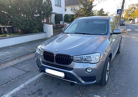 BMW X3 xDrive20d /Navi/Leder/Xenon