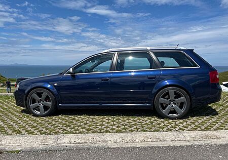 Audi RS6 4.2 tiptronic quattro Avant -