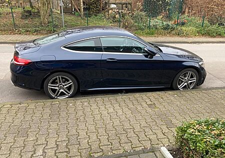 Mercedes-Benz C 200 Facelift Coupe 9G-TRONIC LED Navi AMG-Line