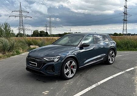 Audi Q8 e-tron 50 quattro S line