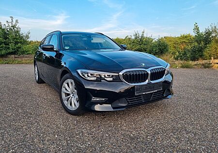 BMW 320d Touring Advantage Automatik