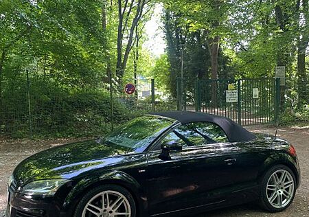 Audi TT Roadster 2.0 TDI quattro -