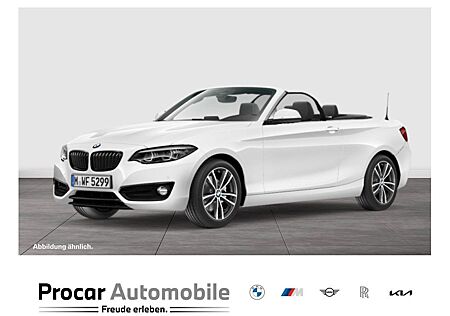 BMW 220i Sport Line AHK RFK NAVI LED Sound Syst.