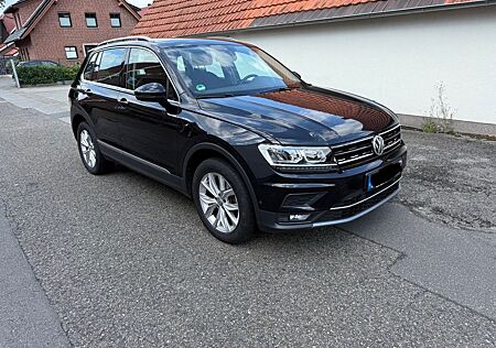VW Tiguan Volkswagen 2.0 TDI SCR 140kW DSG 4MOTION Highlin...