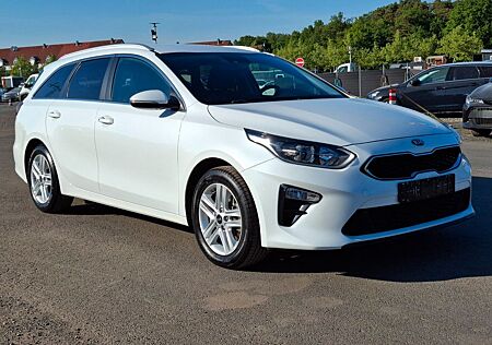 Kia Cee'd Sportswagon 1.6d AUTO Edition Navi RFK AHK
