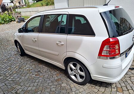 Opel Zafira 1.7 CDTI ecoFLEX Family Plus 92kW Fam...
