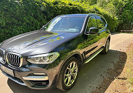 BMW X3 xDrive30d xLine AT xLine