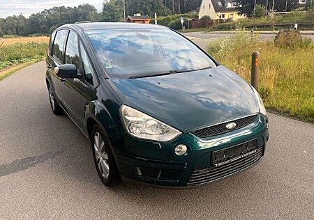 Ford S-Max Titanium AUTOMATIK*PANO*XENON*DIESEL