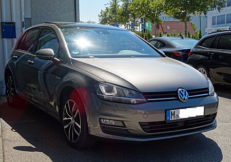 VW Golf Volkswagen 1.4 TSI DSG CUP Navi Xenon KeylessGo Pano