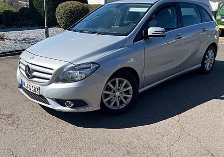 Mercedes-Benz B 180 Autotronic -