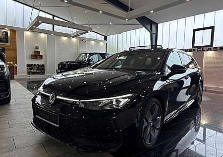 VW Passat Variant gebraucht kaufen VW Passat Variant Volkswagen 2.0 TDI 4M R-Line *PANO*Head-Up*