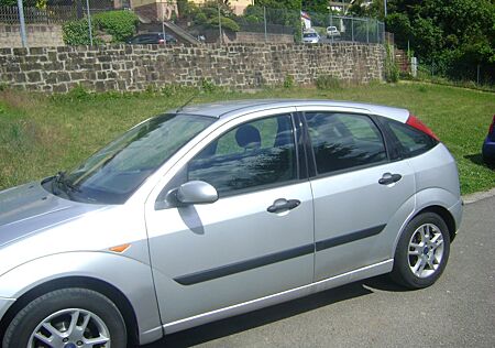 Ford Focus 1.6 -