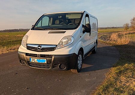 Opel Vivaro Camper TÜV neu Minicamper Transporter