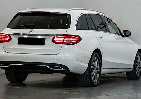 Mercedes-Benz C 220 d 4MATIC T Autom. - NAVI Tempomat SHZ LED