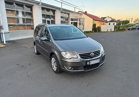 VW Touran Volkswagen Highline
