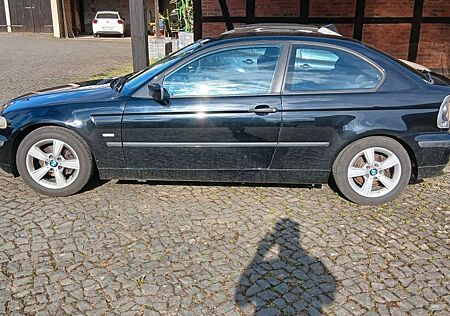 BMW 318ti