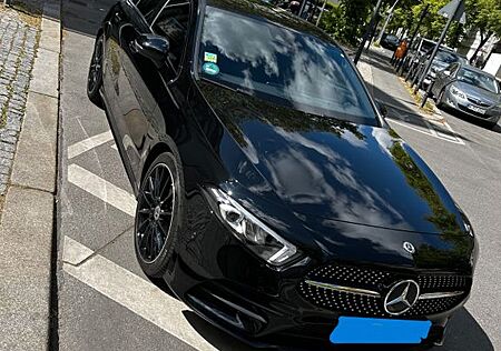 Mercedes-Benz A 200 AMGLine NAVI*LED*KAM*SITZHEIZ*ALCAN