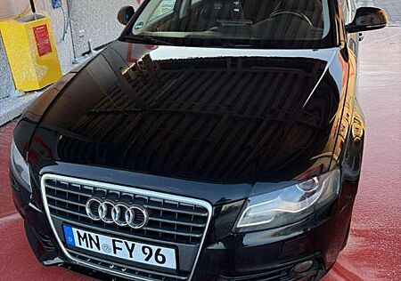 Audi A4 B8 2009 Limousine TDI 2.0