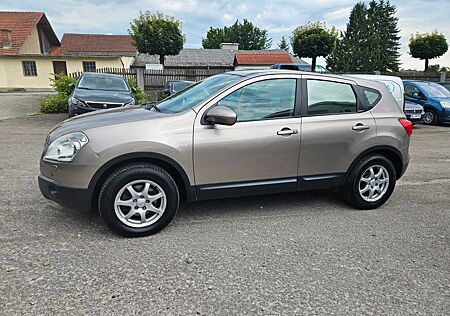 Nissan Qashqai Tekna 4X4, AHK,8-fach,Leder,SHZ