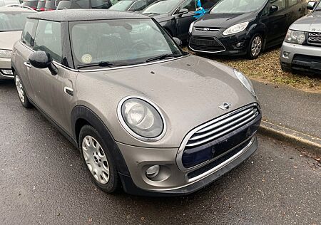 Mini Cooper 1,5 benzin VOLL