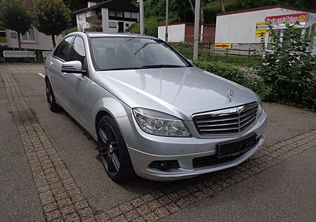 Mercedes-Benz C 180 CGI AVANTG.Autom.Navi-Tempo-SHZ-AHK TOP
